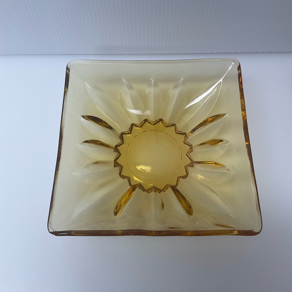 VINTAGE Glass Candy Dish, Ashtray, Square Sunburst Amber — Chip